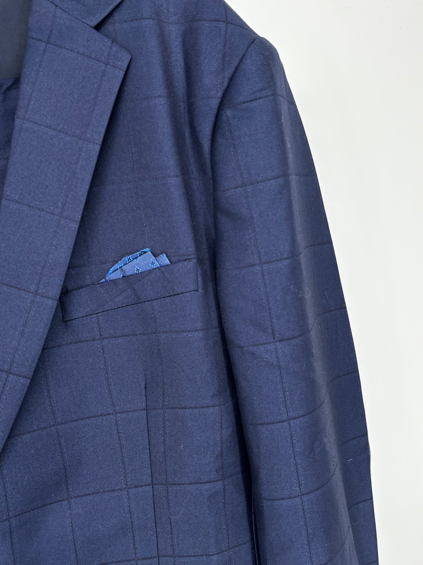 Men’s Blue Checkered Textured Blazer – Size L