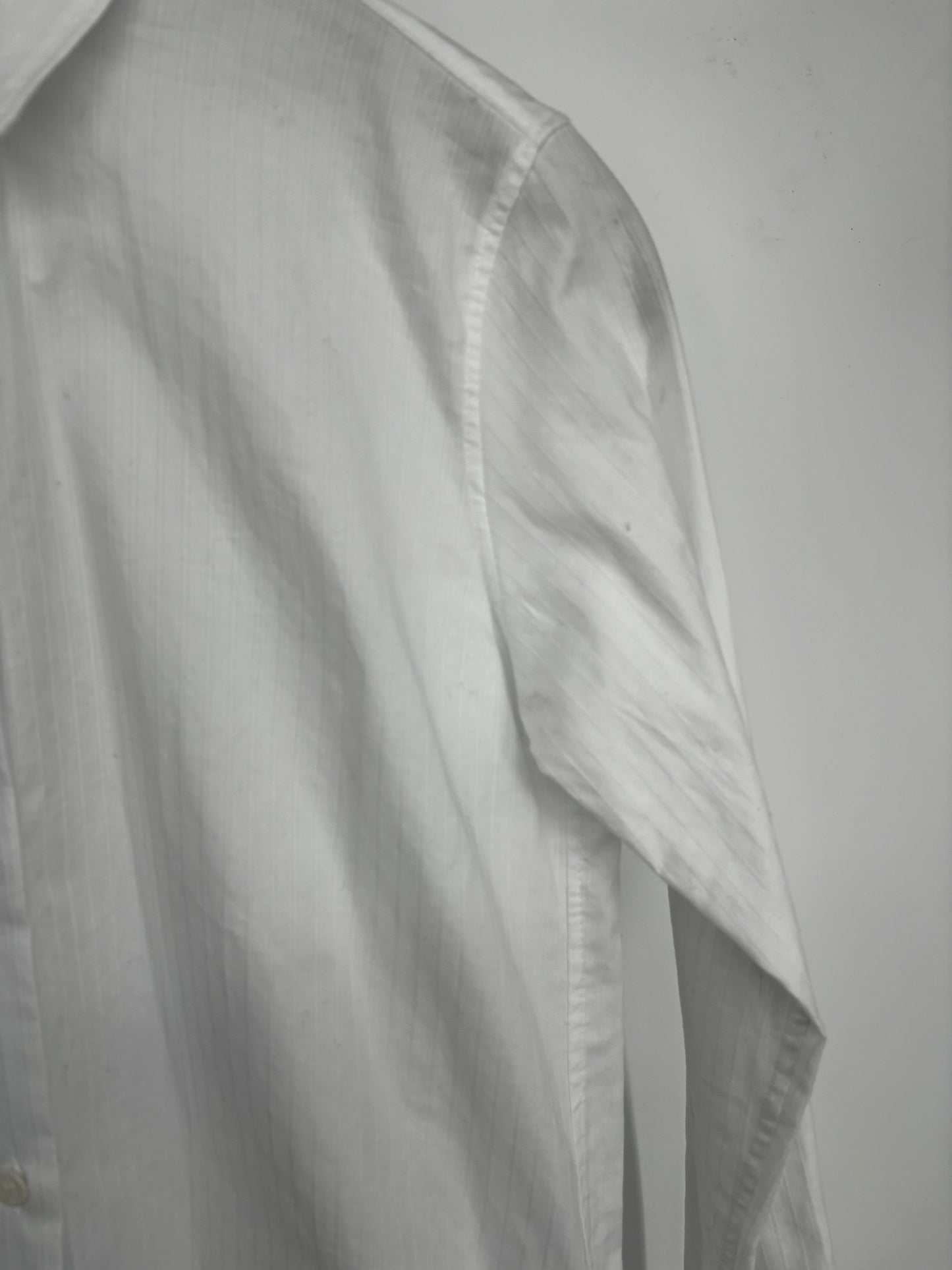 ZARA Men’s White Dress Shirt – Size XS
