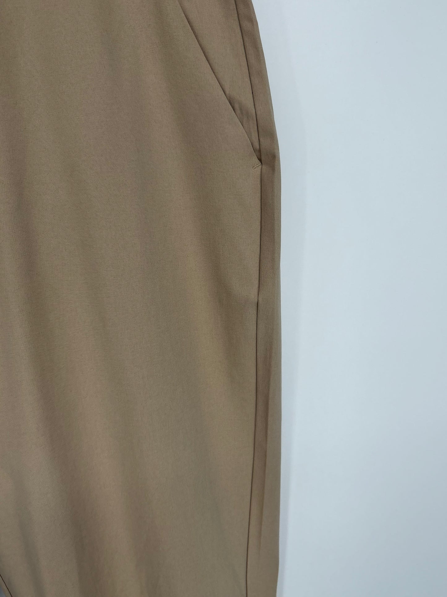 Men’s Khaki Casual Pants – Size 36W x 34L