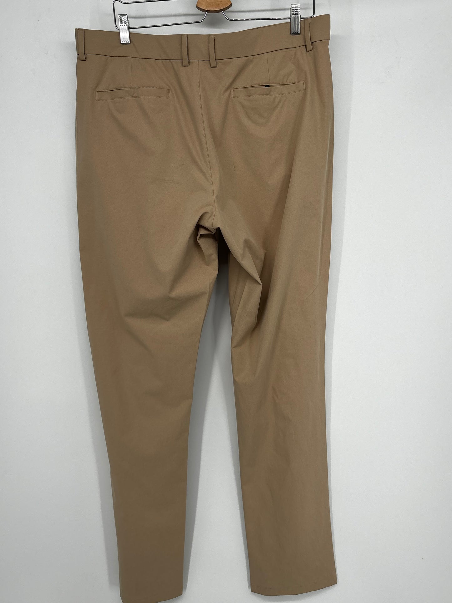 Men’s Khaki Casual Pants – Size 36W x 34L