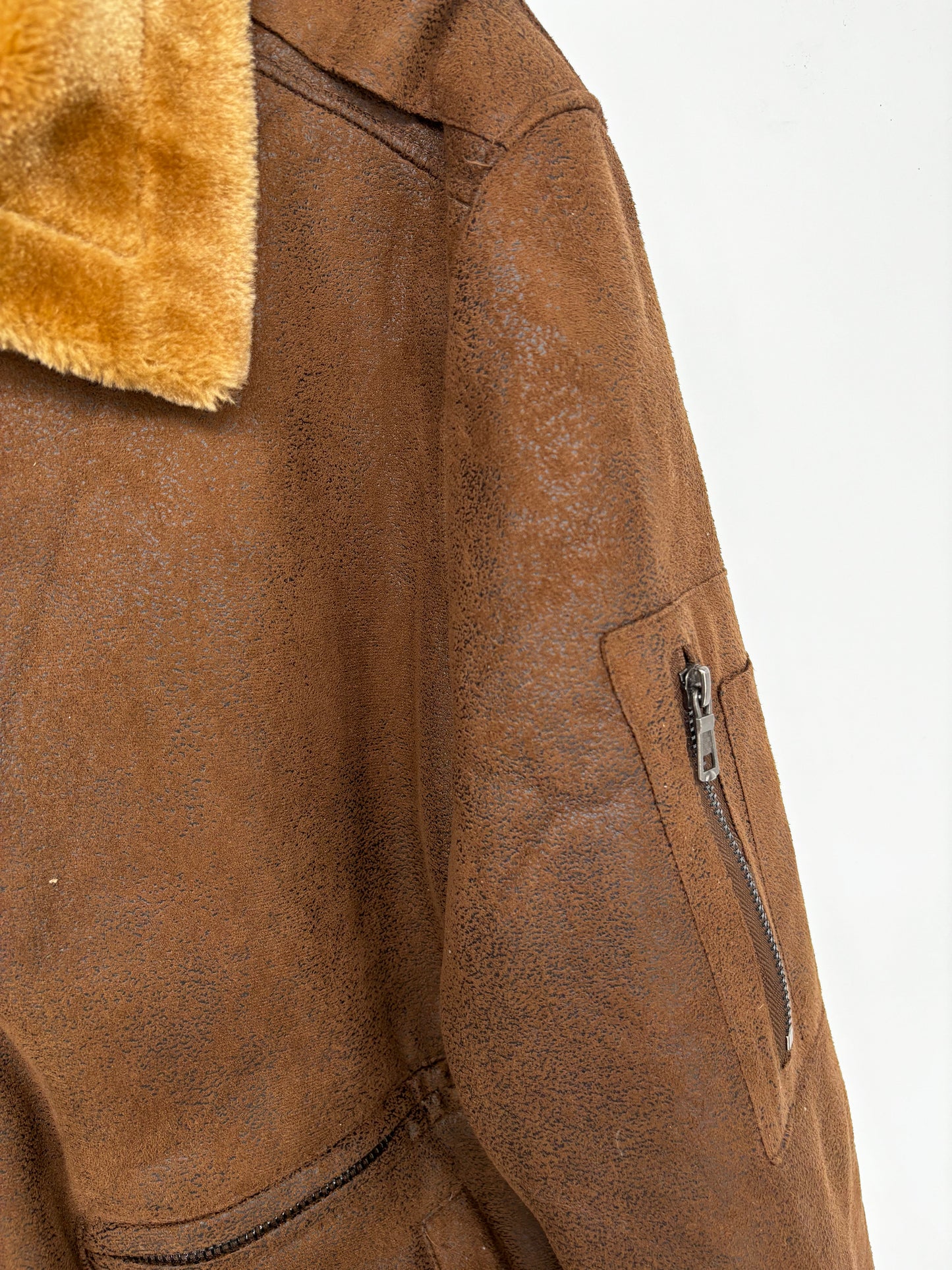 Men’s Faux Leather Jacket with Fur Collar – Estimated Size L