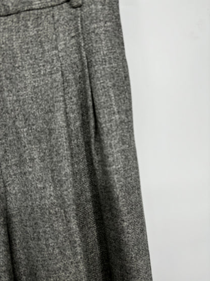 Men’s Gray Loose Fit Dress Pants – No Size Indicated