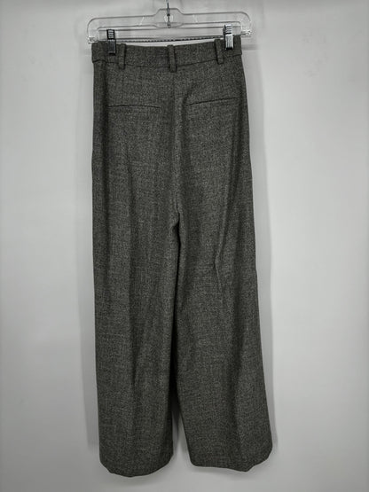 Men’s Gray Loose Fit Dress Pants – No Size Indicated