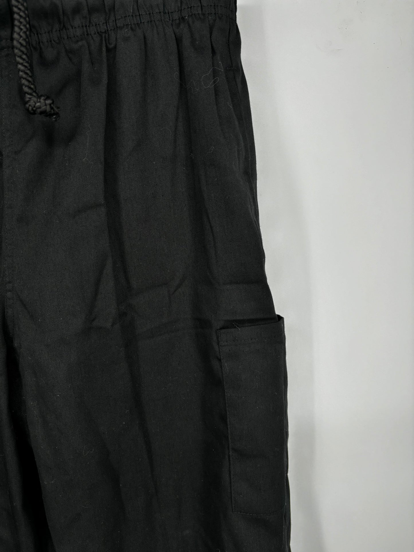 Men’s Black Cargo Pants – Size M