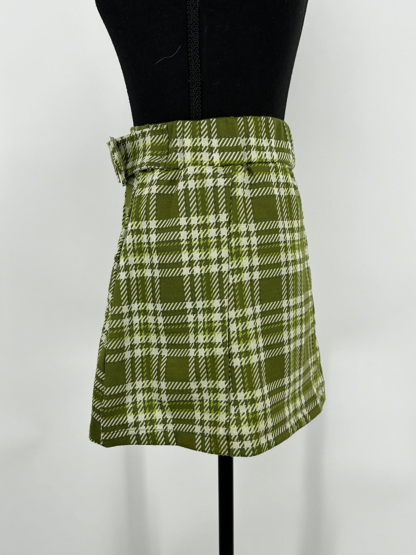 Women’s Green Plaid Mini Skirt – Estimated Size S/M