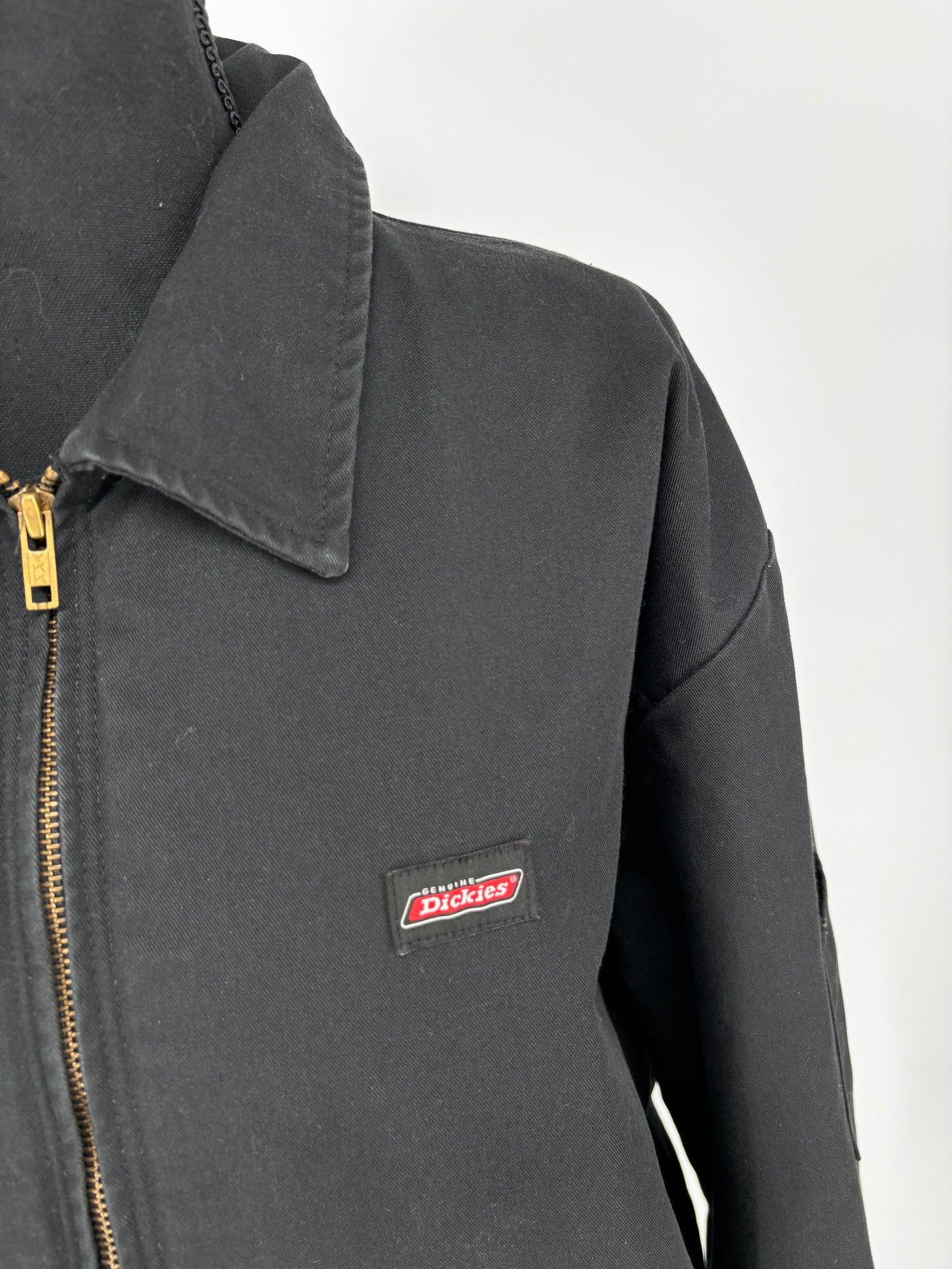 Men’s Black Zip-Up Jacket – Estimated Size M/L