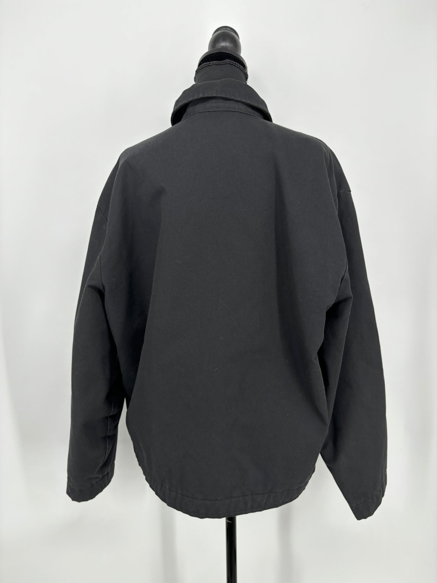 Men’s Black Zip-Up Jacket – Estimated Size M/L