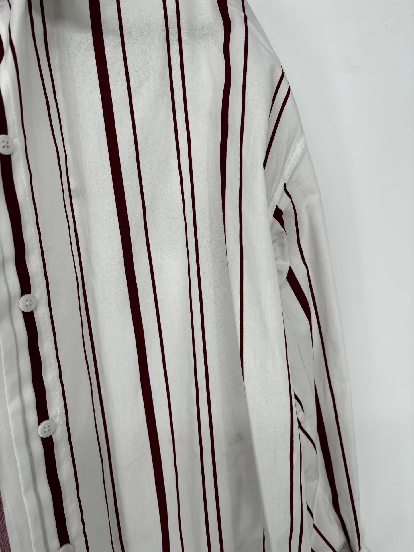 ZARA Men’s White Shirt with Red Stripes – Size M