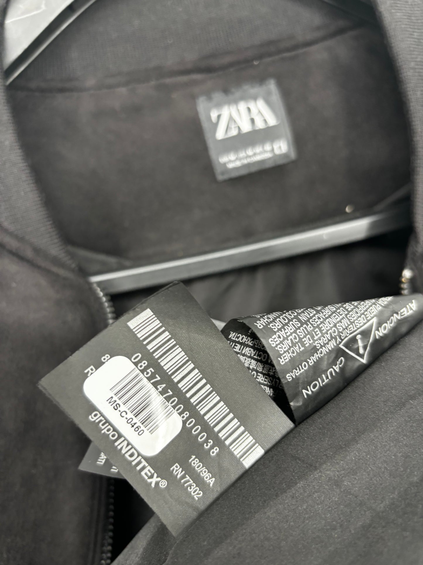 ZARA Men’s Black Short Jacket – Size M