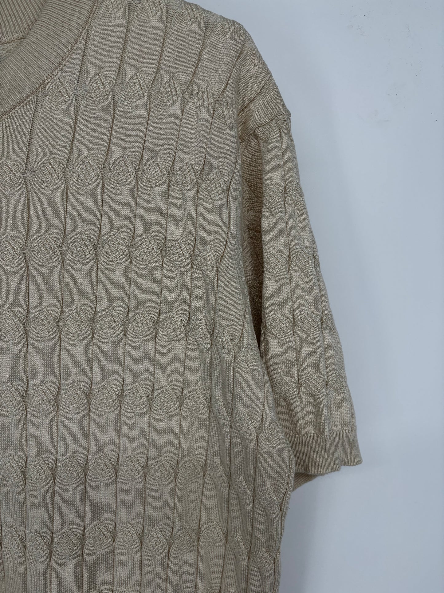 Men’s Light Brown Knit Short Sleeve Sweater – Estimated Size M