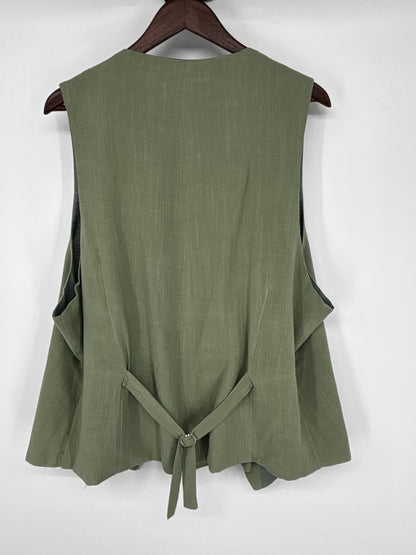 Men’s Green Sleeveless Vest – Estimated Size S–M