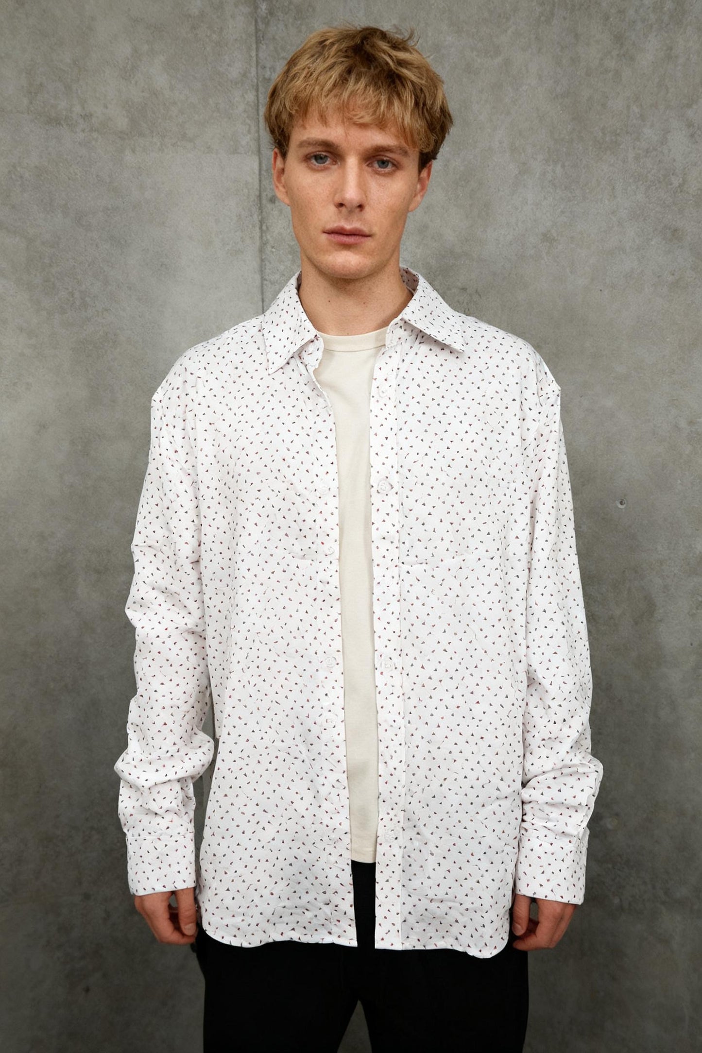 COOFANDY Unisex White Triangle Print Button-Up Shirt – Size L
