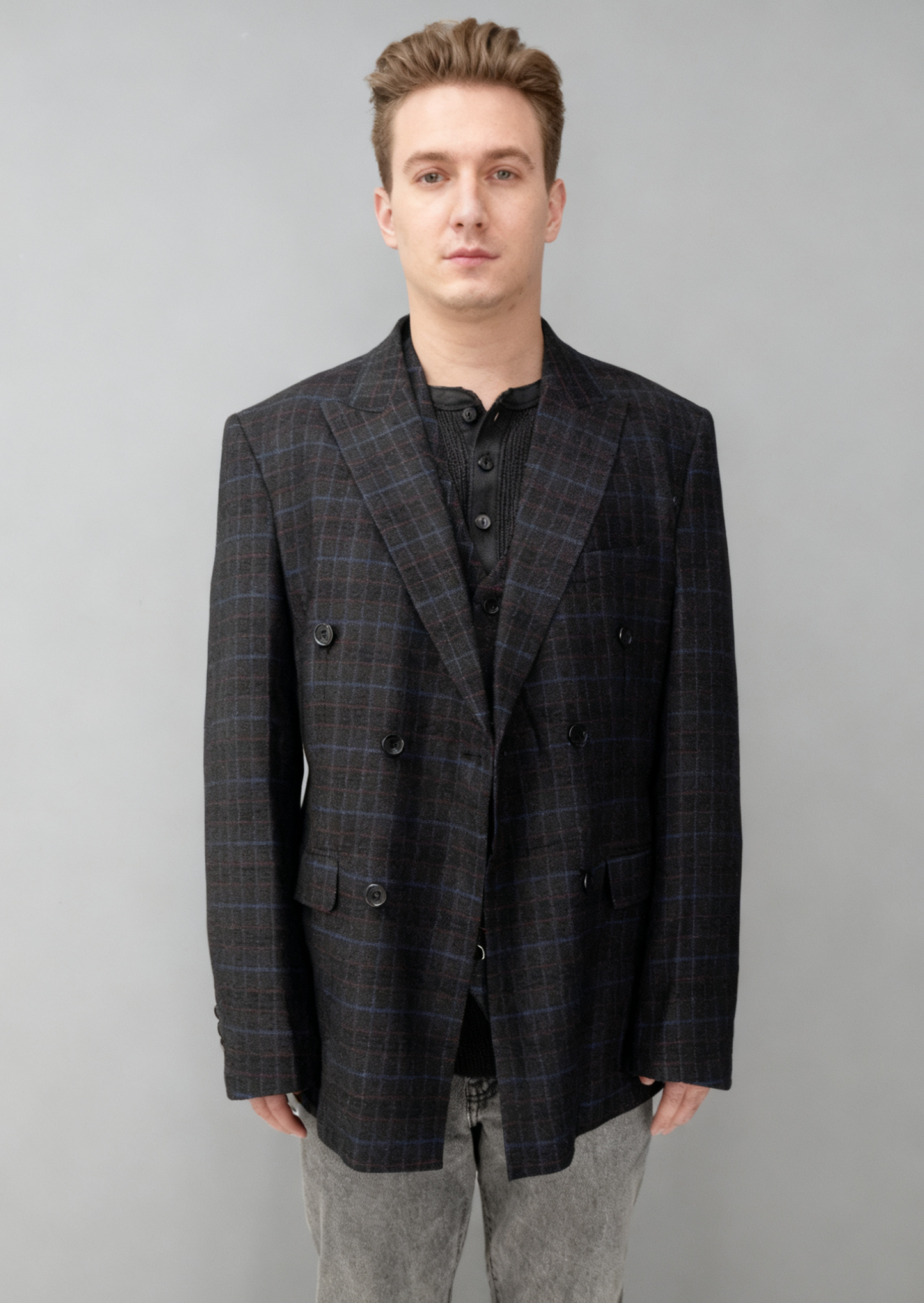 Men’s Black Plaid Suit Set with Vest – Size M        MS-C-0028