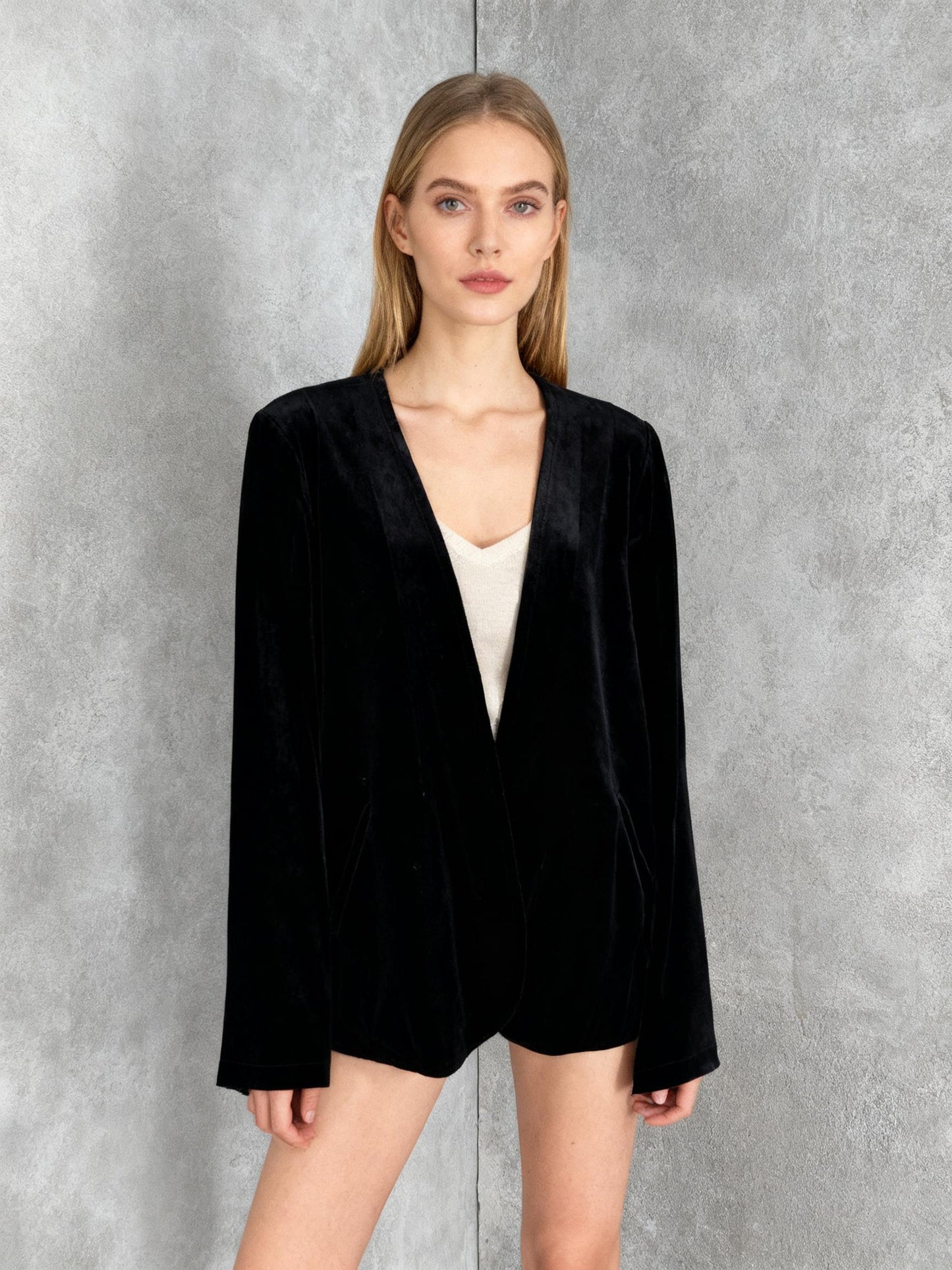 Women's Black Suede Sleeveless Shawl – Size M