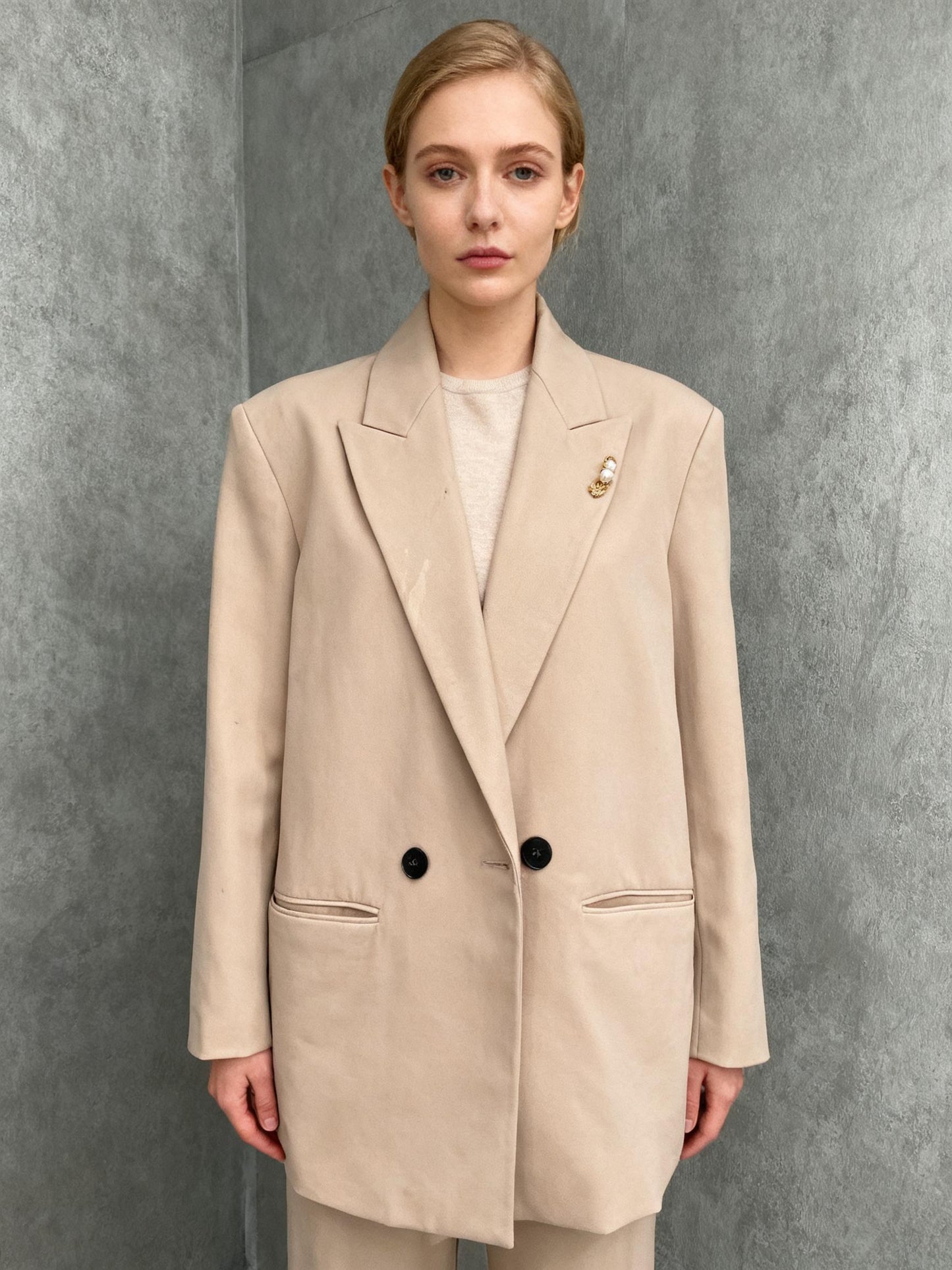 Women’s Beige Double-Breasted Blazer size no