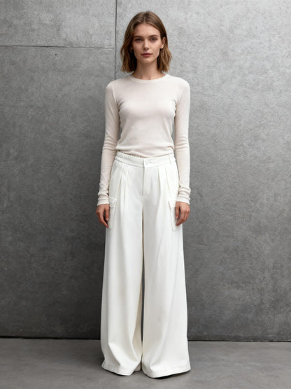 Women’s White Loose Fit Pants – Estimated Size S–M