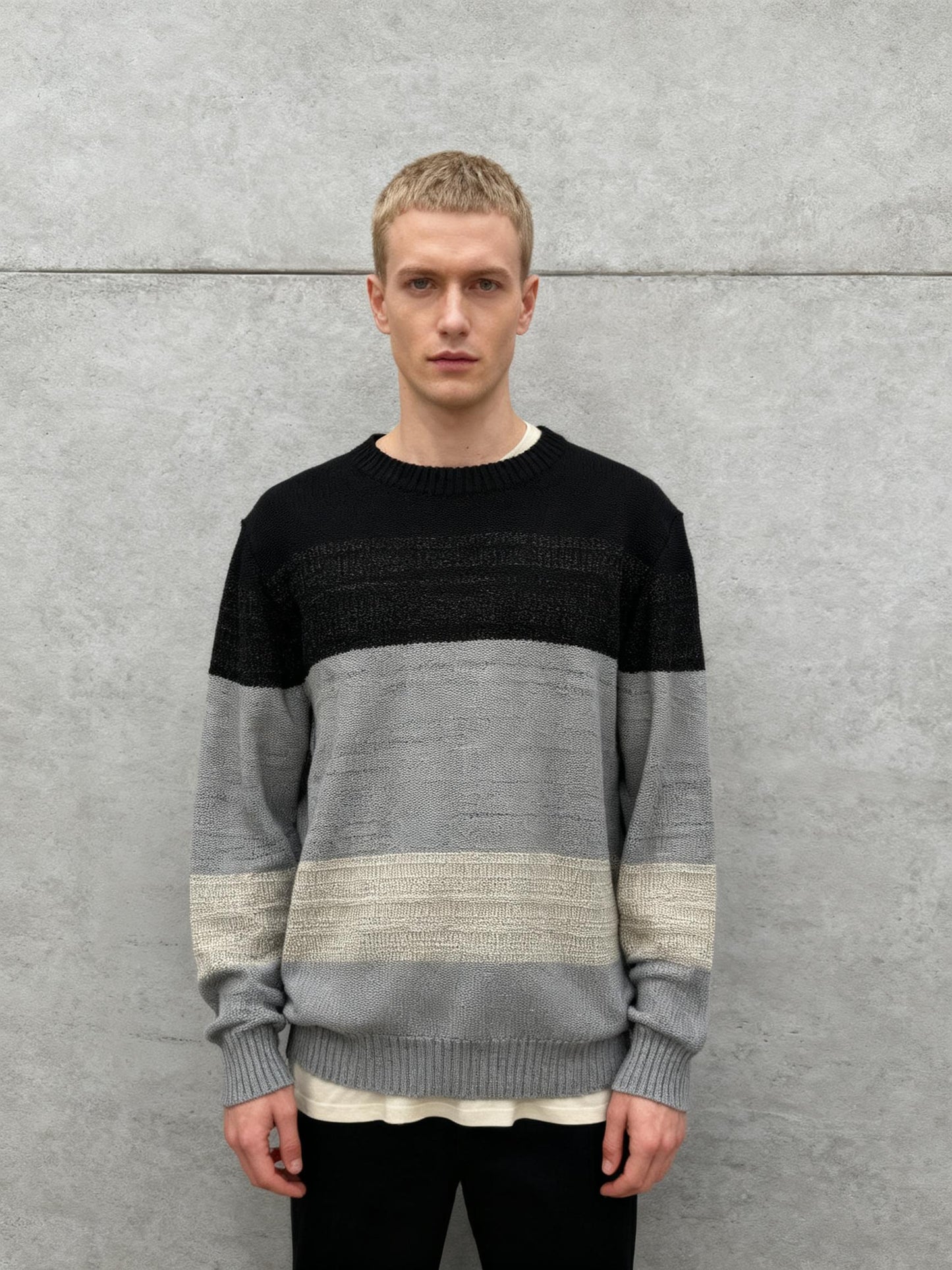 Men’s Black White and Gray Striped Sweater size l