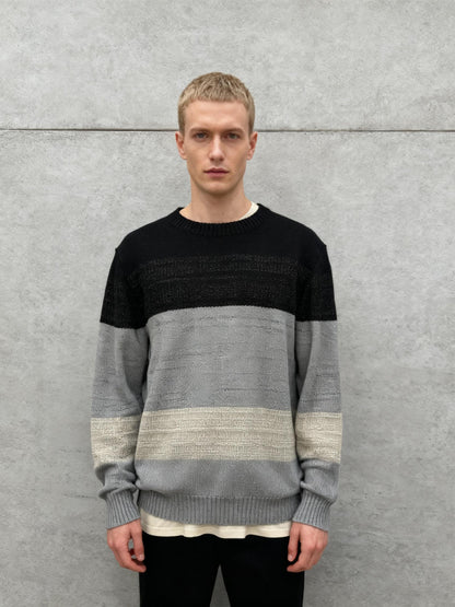 Men’s Black White and Gray Striped Sweater size l
