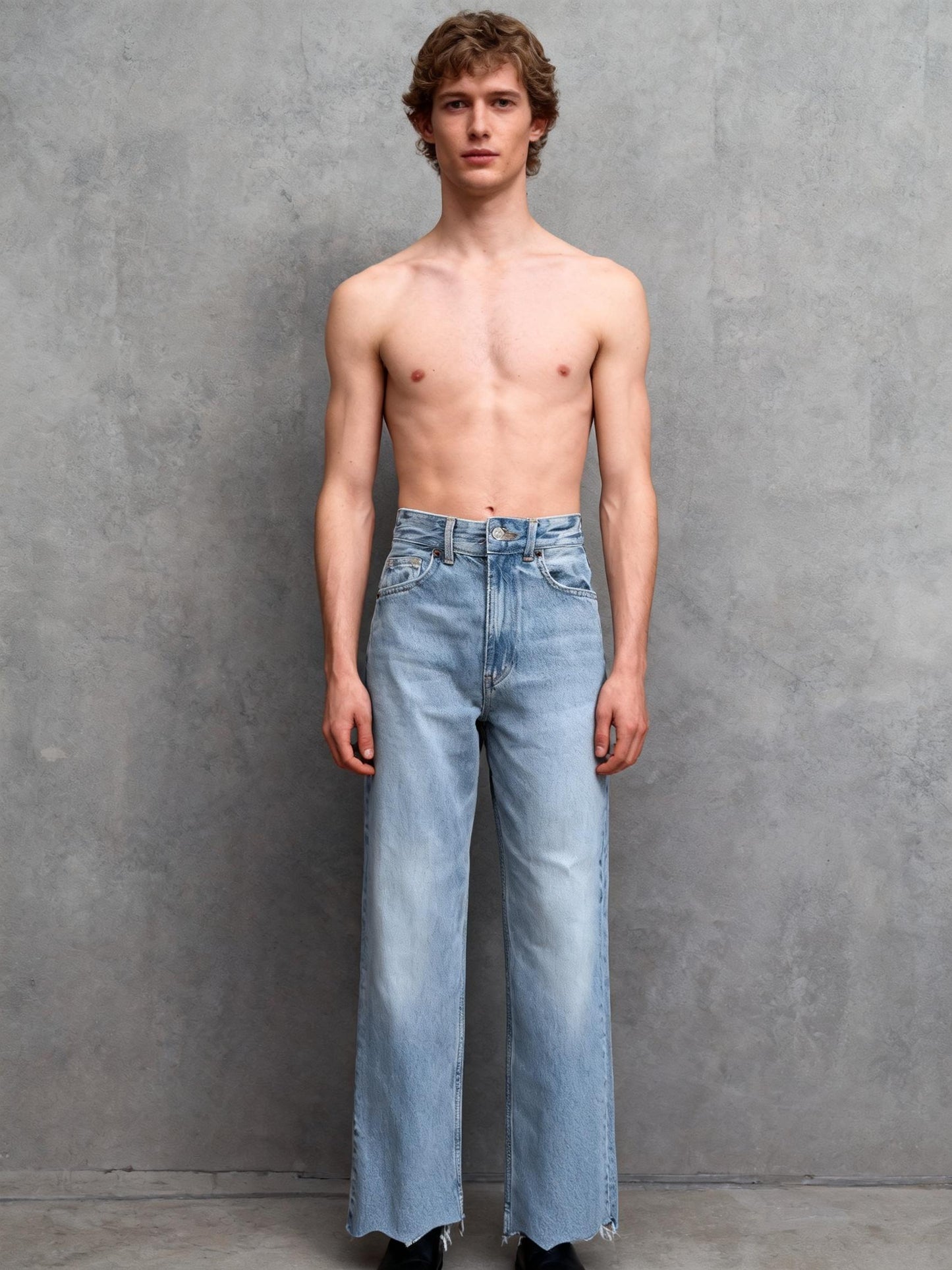 Men's Light Blue Jeans – Size 32