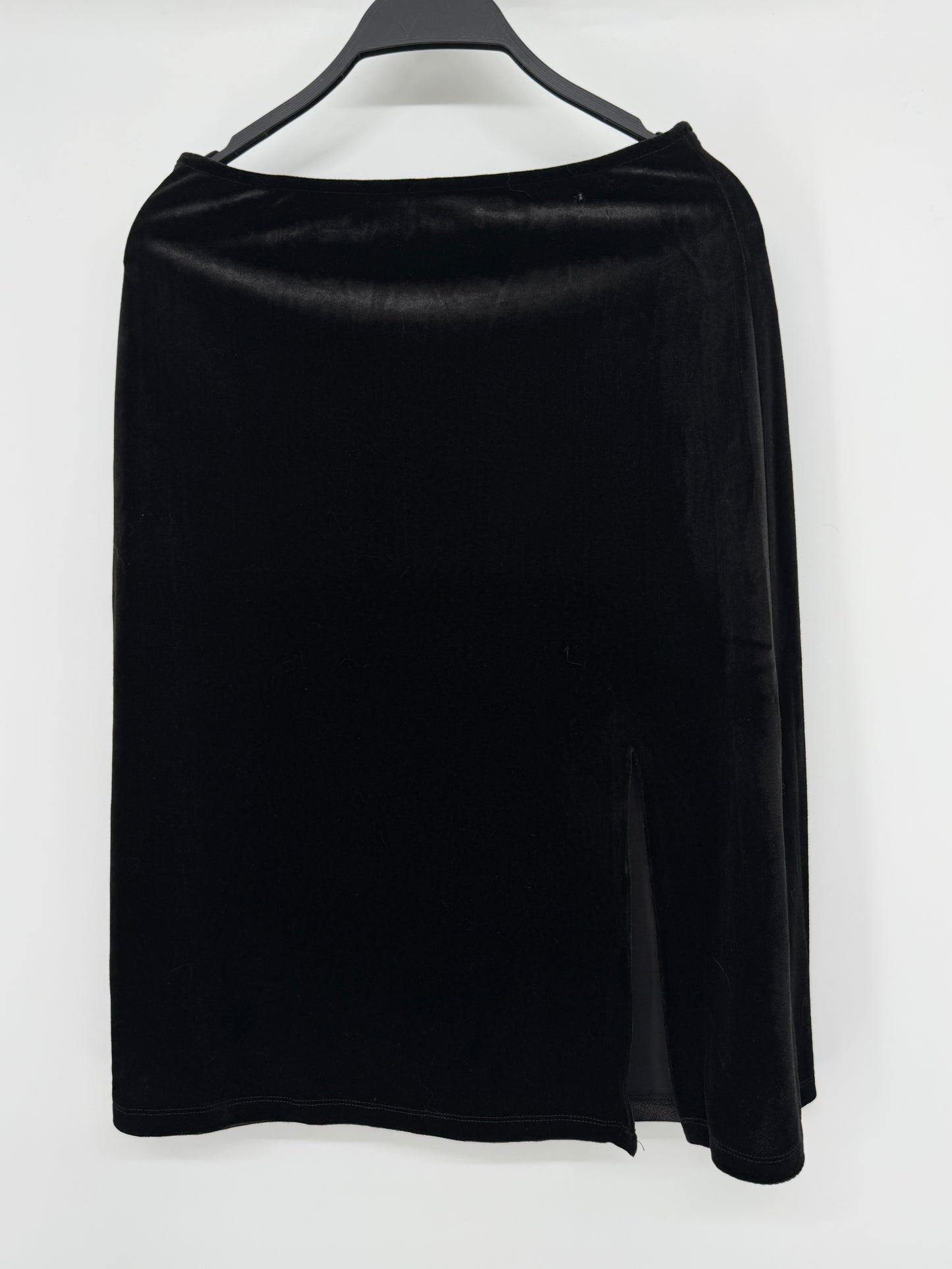 HAVE Black Velvet Skirt – Size S