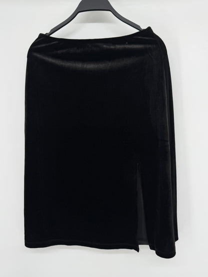 HAVE Black Velvet Skirt – Size S