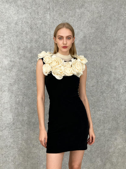 ZARA Women's Rose Fitted Mini Skirt – Size S