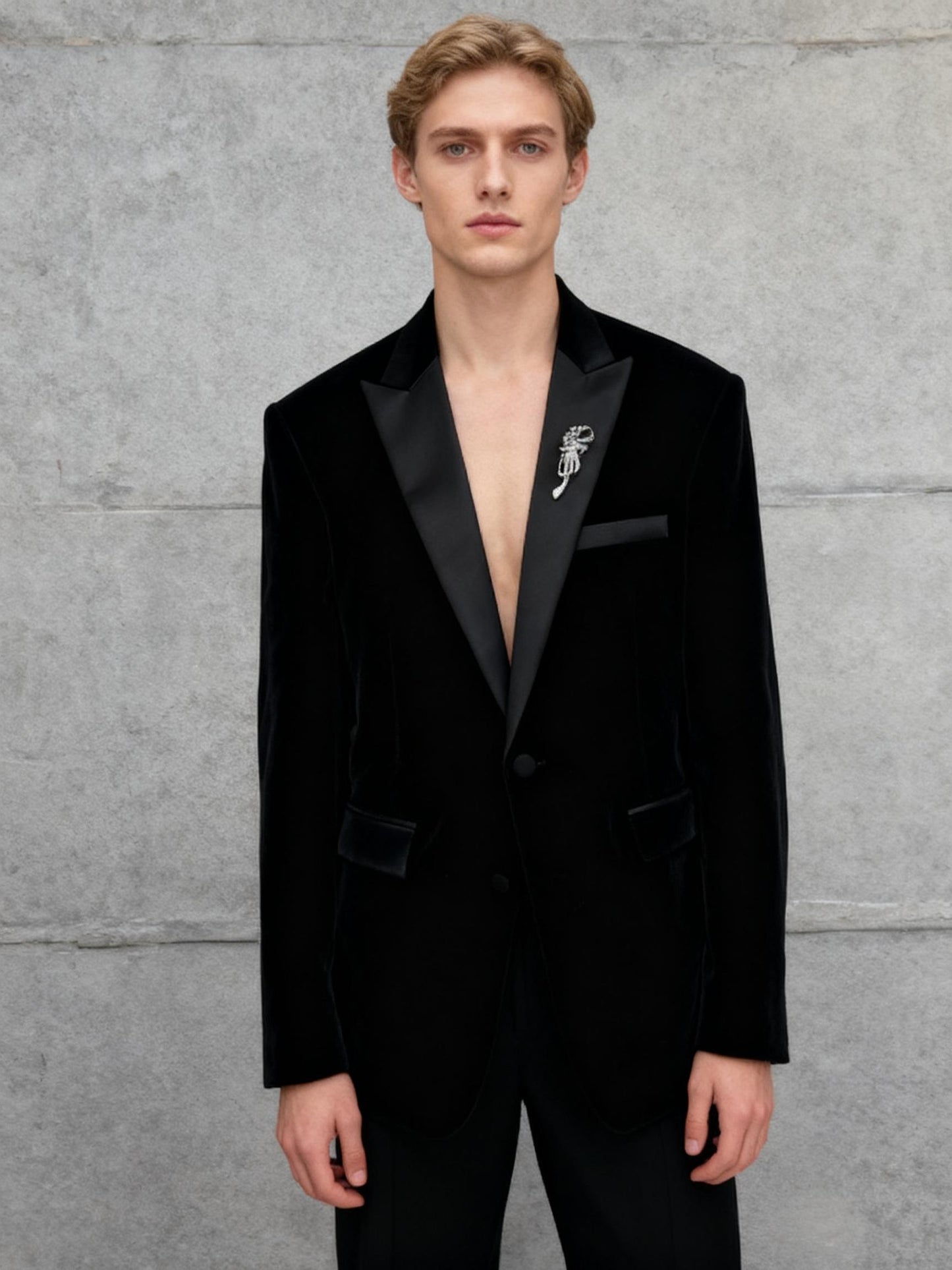 Men’s Black Blazer – Size L