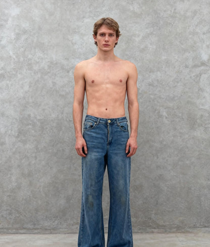 Men’s Straight-Leg Denim Jeans – Size M