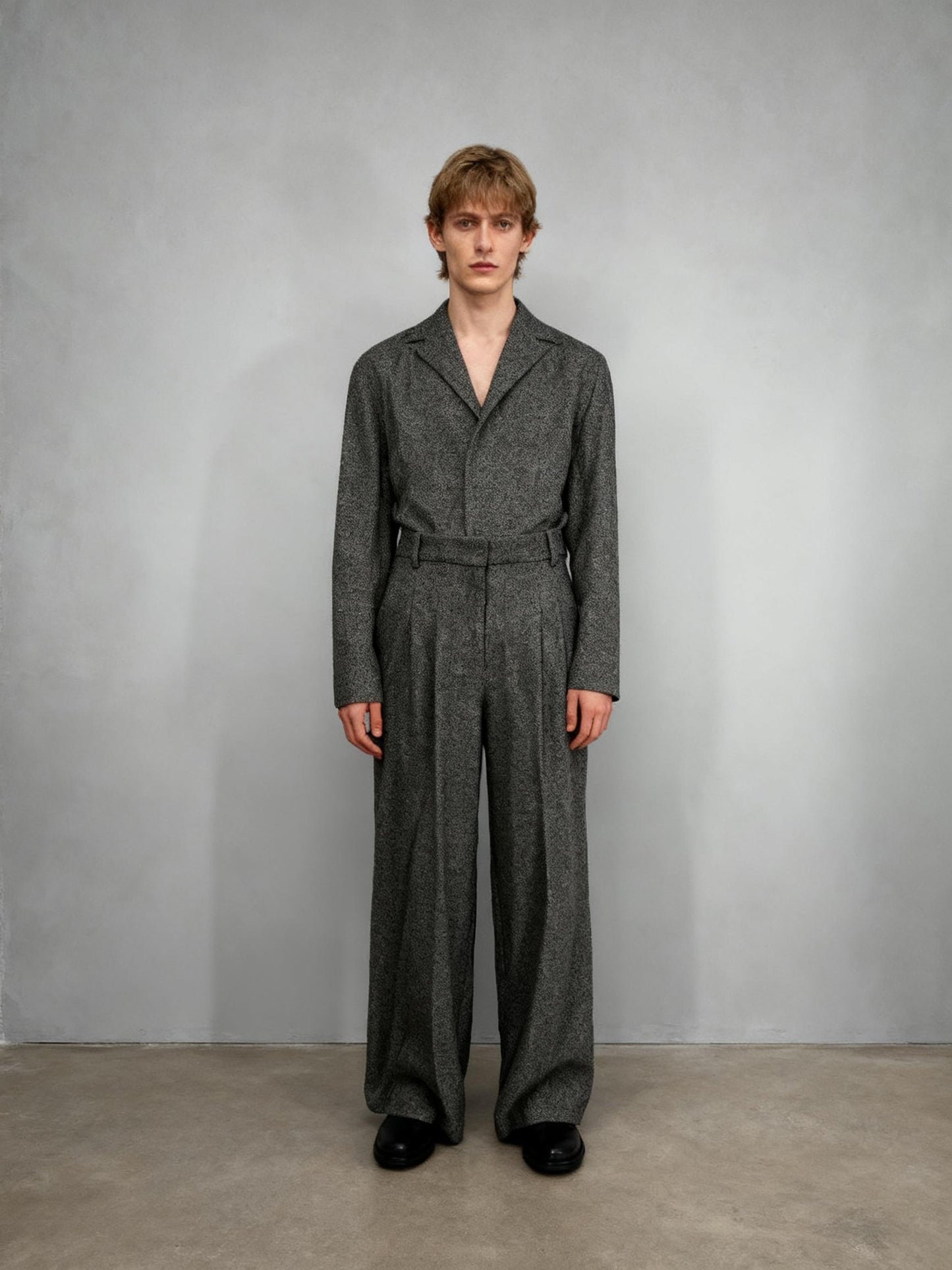 Men’s Gray Loose Fit Dress Pants – No Size Indicated