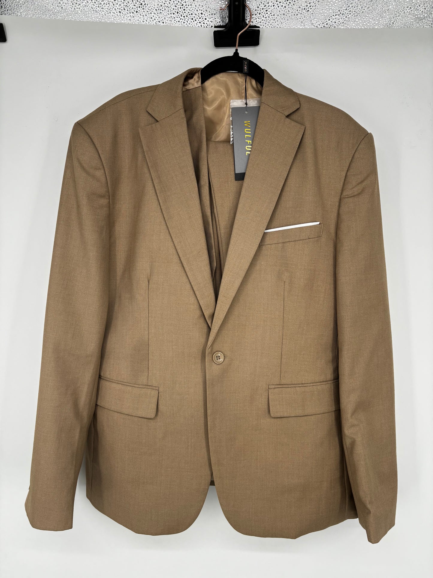 Men’s Brown Blazer – Size L