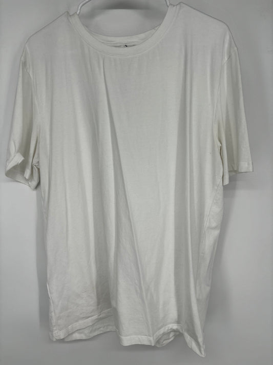 Men’s White Oversized Short Sleeve Tee – Size XL