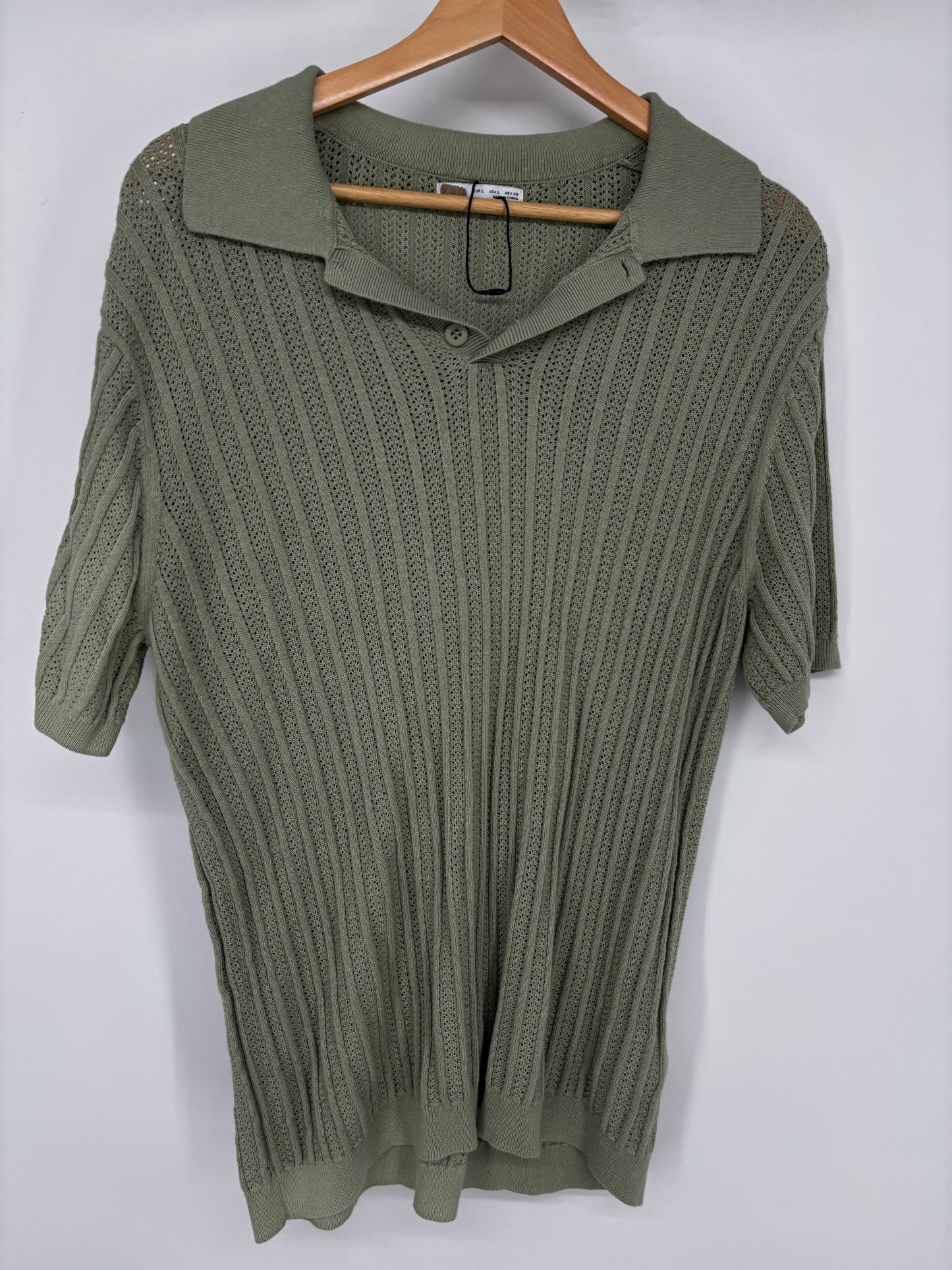 Men’s Green Mesh Tee – Size L