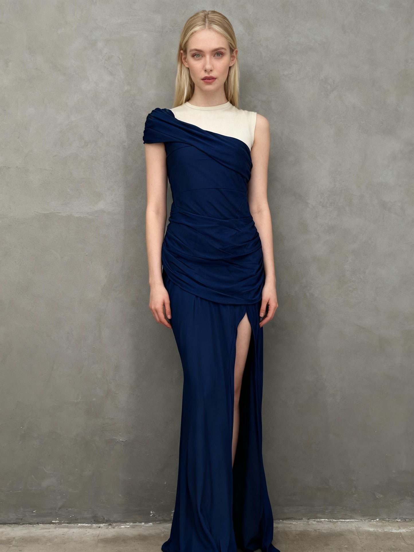 Women’s Blue Off-Shoulder Strapless Maxi Dress – Estimated Size M