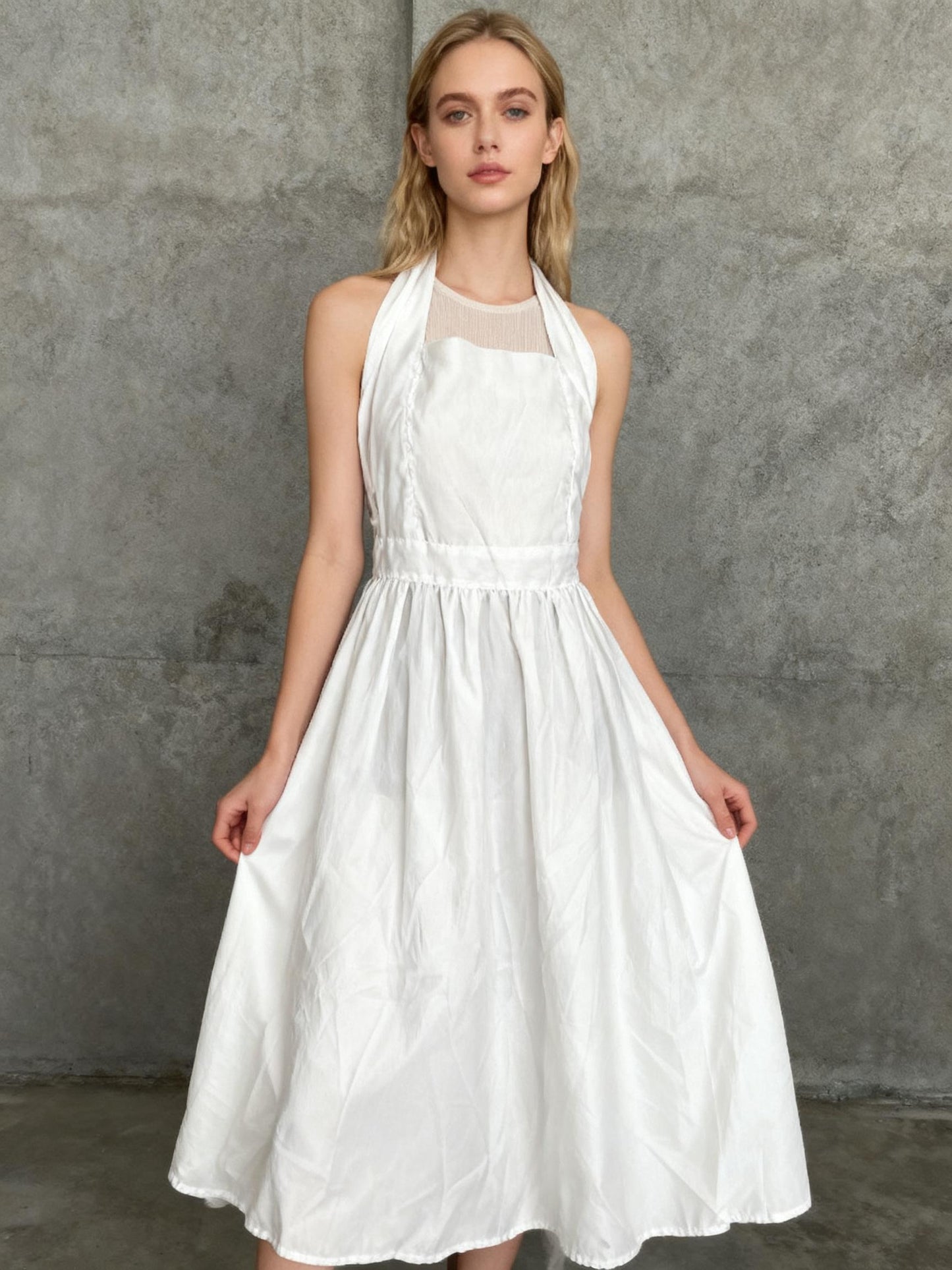 White Cotton Blend Gathered Waist Bib Apron with Tie Back Size M
