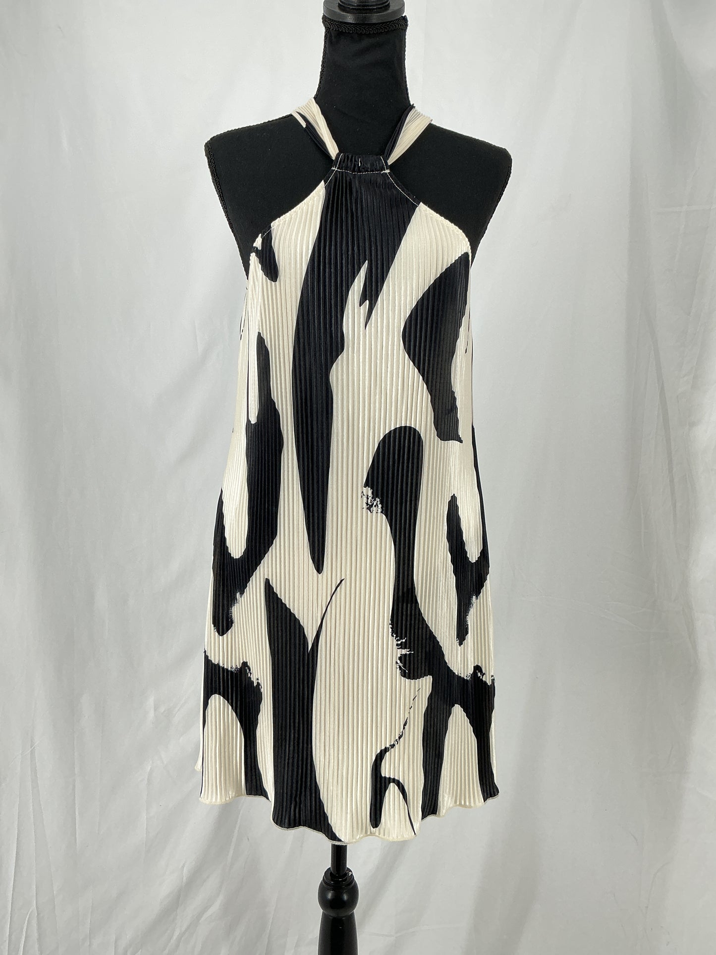 Black White Patterned Dress Size No