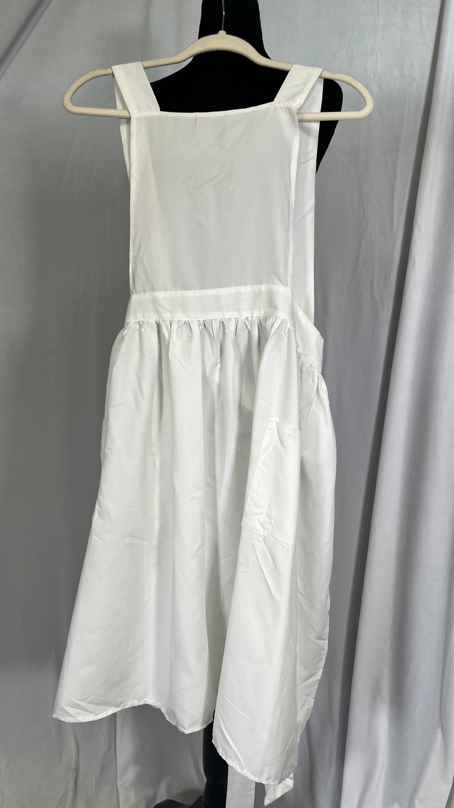 ZALYMOE Womens Cotton Apron with 2 Pockets Cross Back Cooking Pinafore Dress Baking Gardening Works Arpon Mother Gift didn't find size on picture