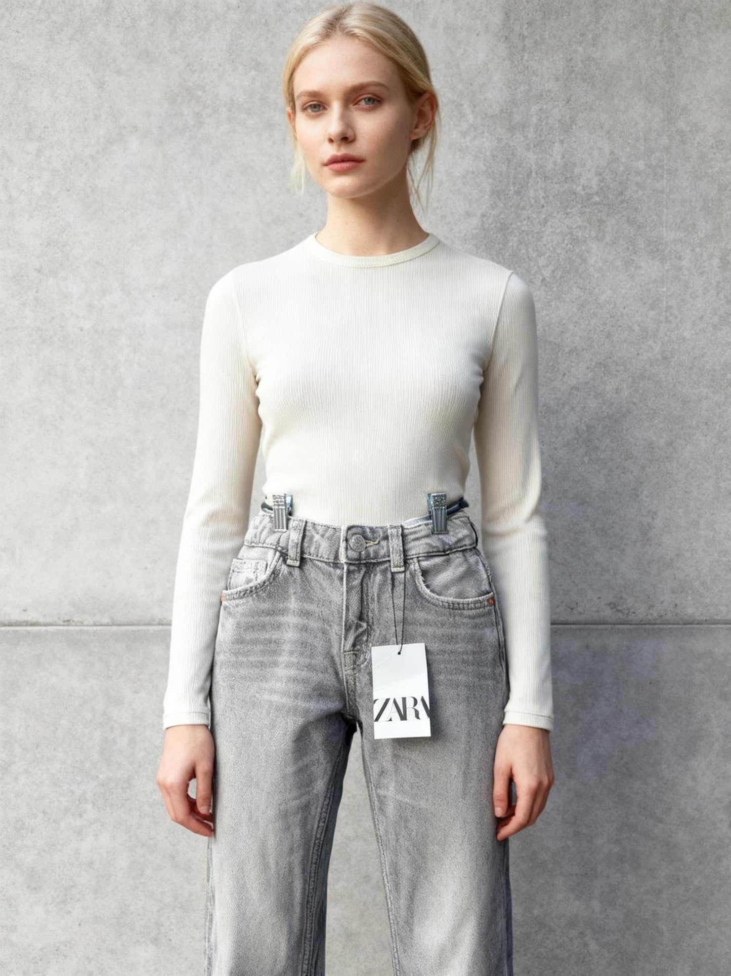 STRAIGHT FIT JEANS size 6/7