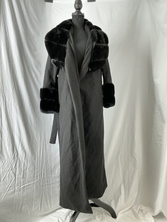 SHEIN Long Grey Coat With Fur Collar And Cuffs Size S