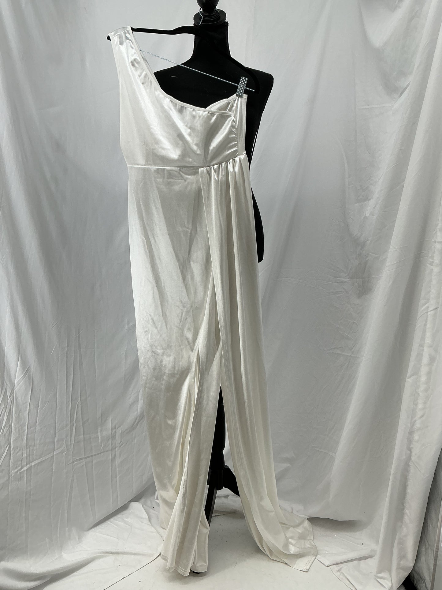 White Satin Pants With One-shoulder Top Size S