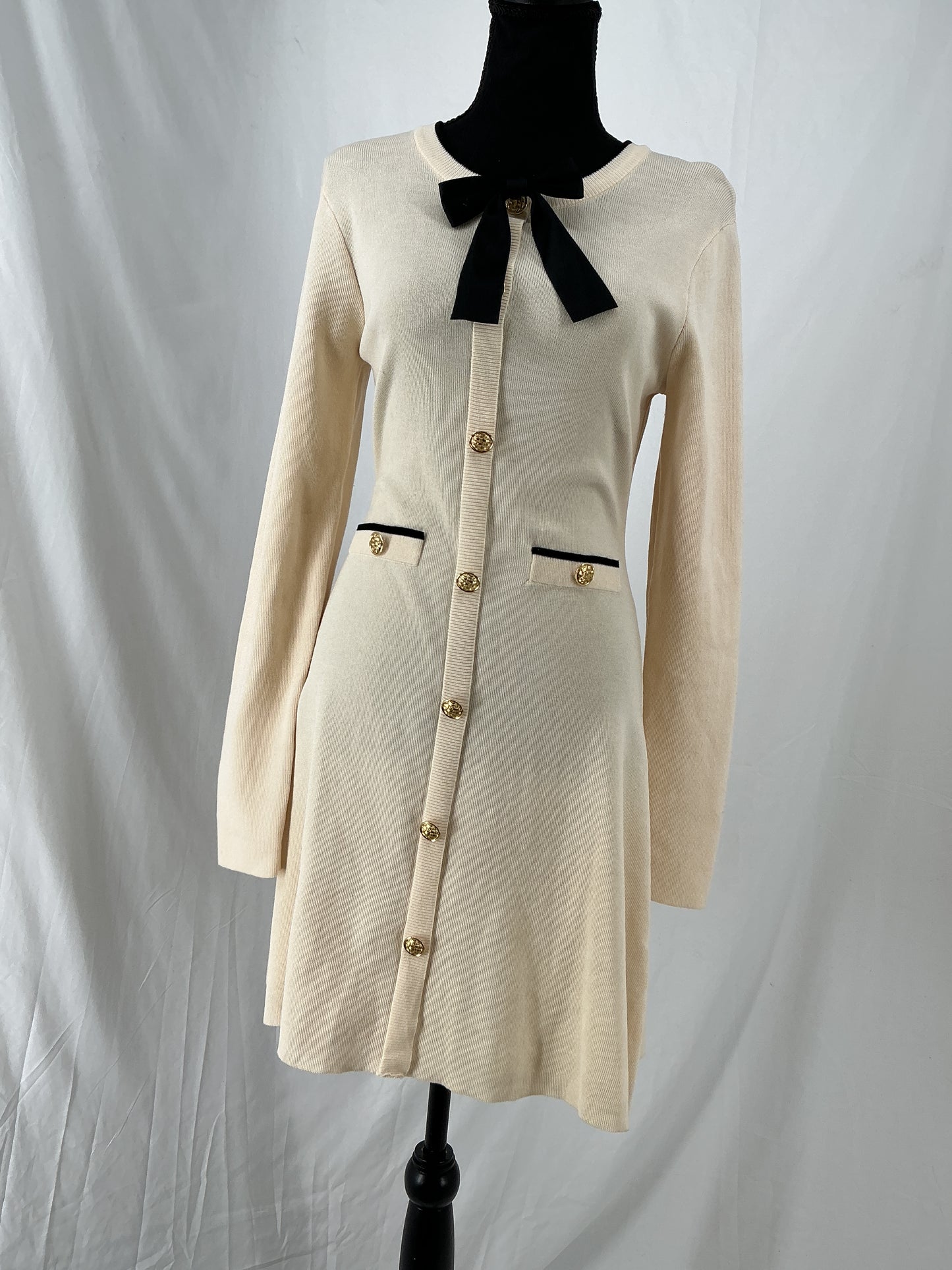Ivory Button-Front Knit Dress with Contrast Bow Detail Size 4