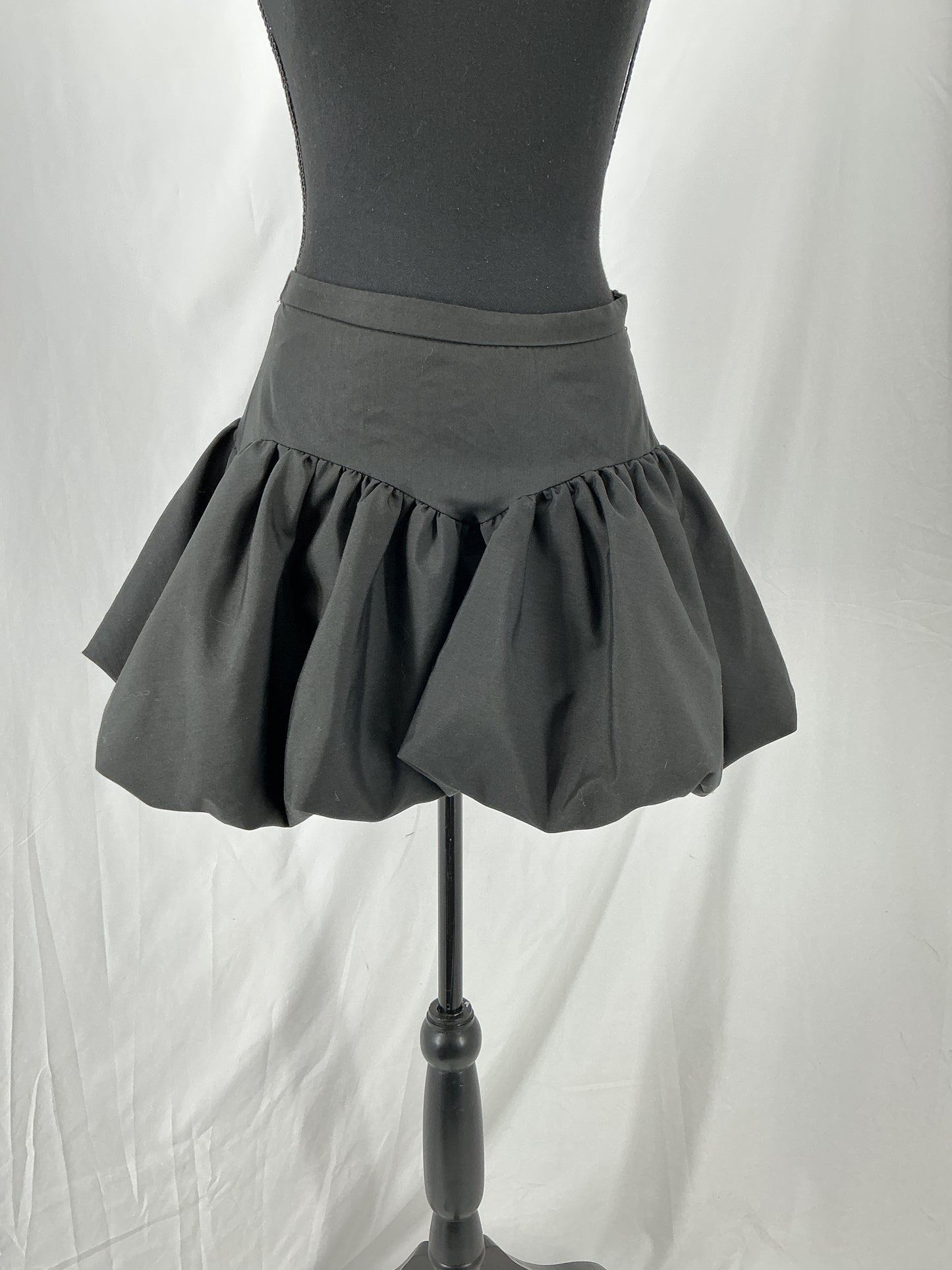 SHEIN Black Pleated Skirt Size S