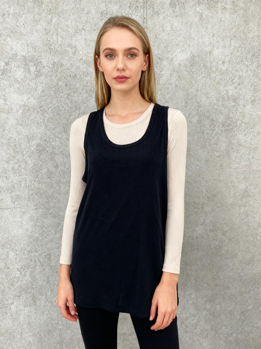 UNIQLO Black Vest Size L