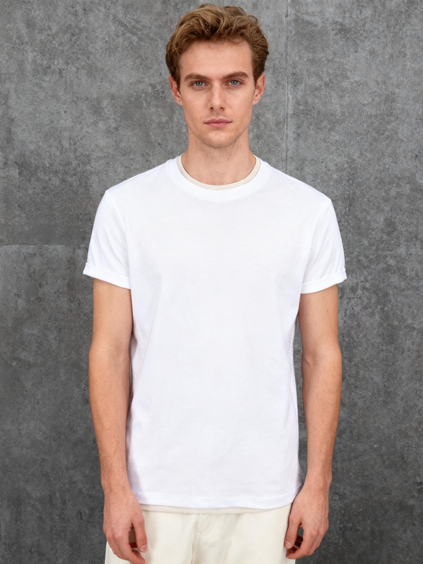 UNIQLO White T-Shirt Size S
