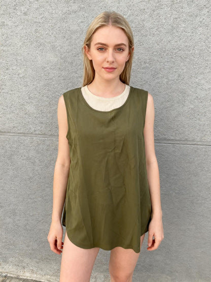 Army Green Minimalist Scoop Neck Sleeveless Blouse Size M