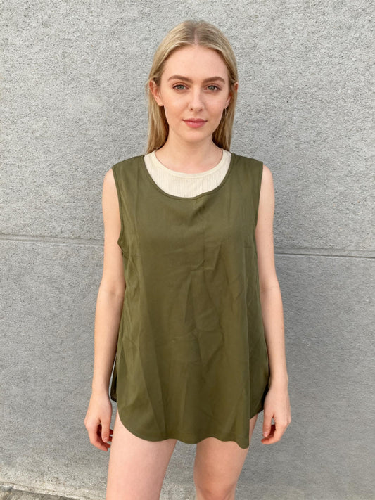 Army Green Minimalist Scoop Neck Sleeveless Blouse Size M